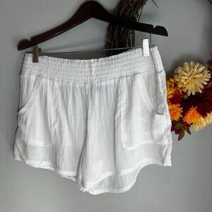prAna Womens Semi Sheer FERNIE Crinkle Woven Shorts XTRA-LARGE XL in White